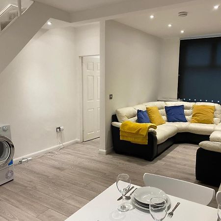 Empire Liverpool Property- Waller Street Саутпорт Екстериор снимка